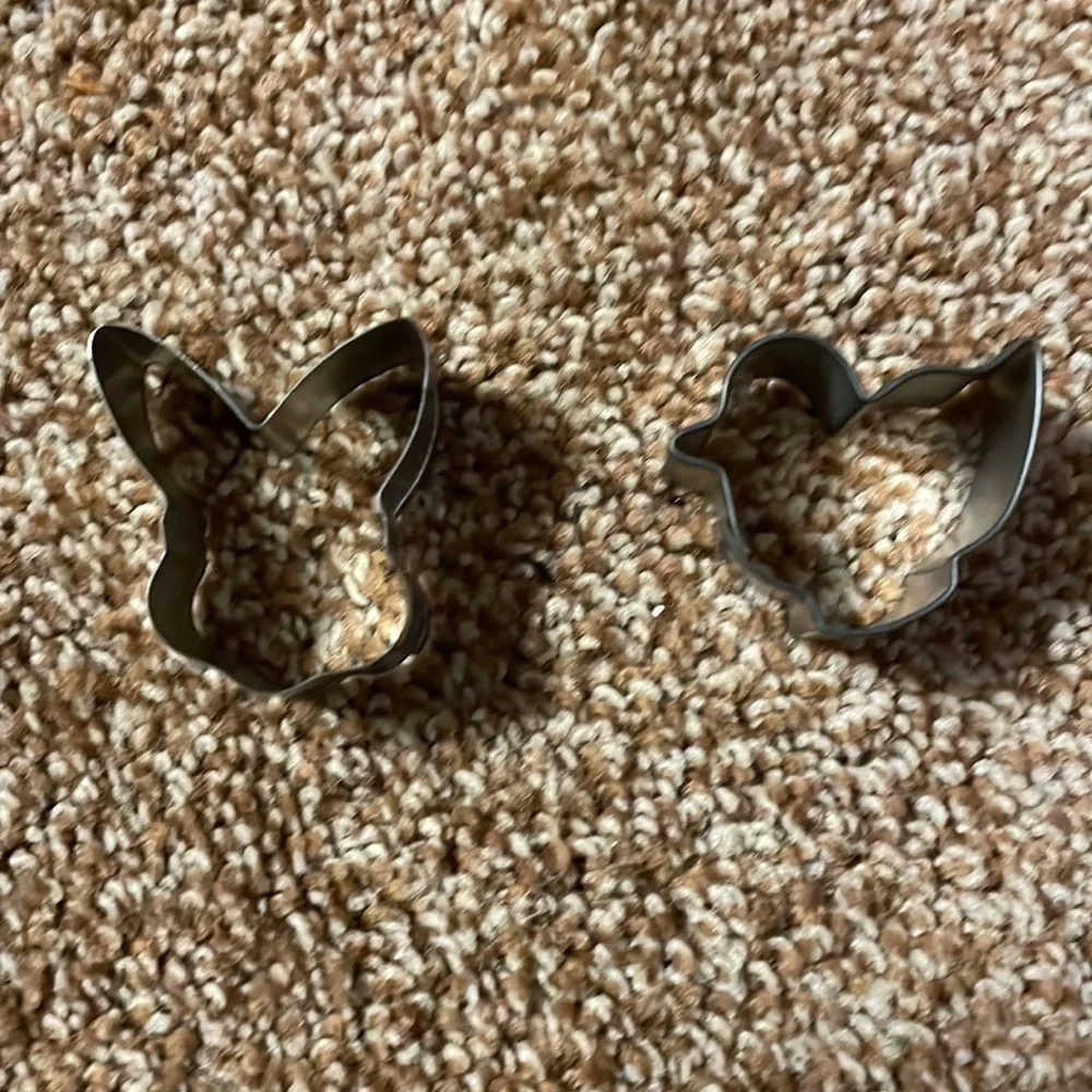 4 VTG Metal Minature Cookie Cutters